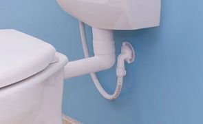 descarga acoplada em parede azul