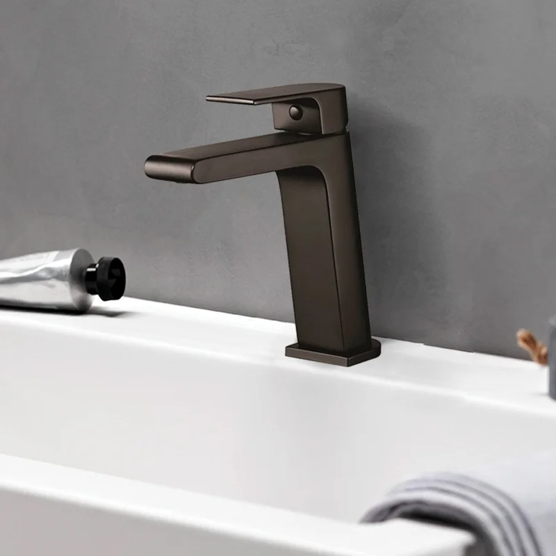 misturador para banheiro Preta